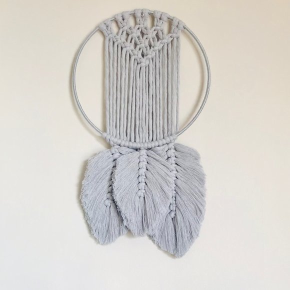 Handmade Dream of Feather Macramé Wall Art - Picture 2 of 3